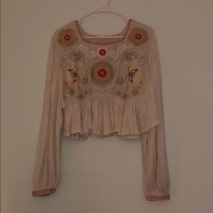🌸 Free People Embroidered Crop Top 🌸